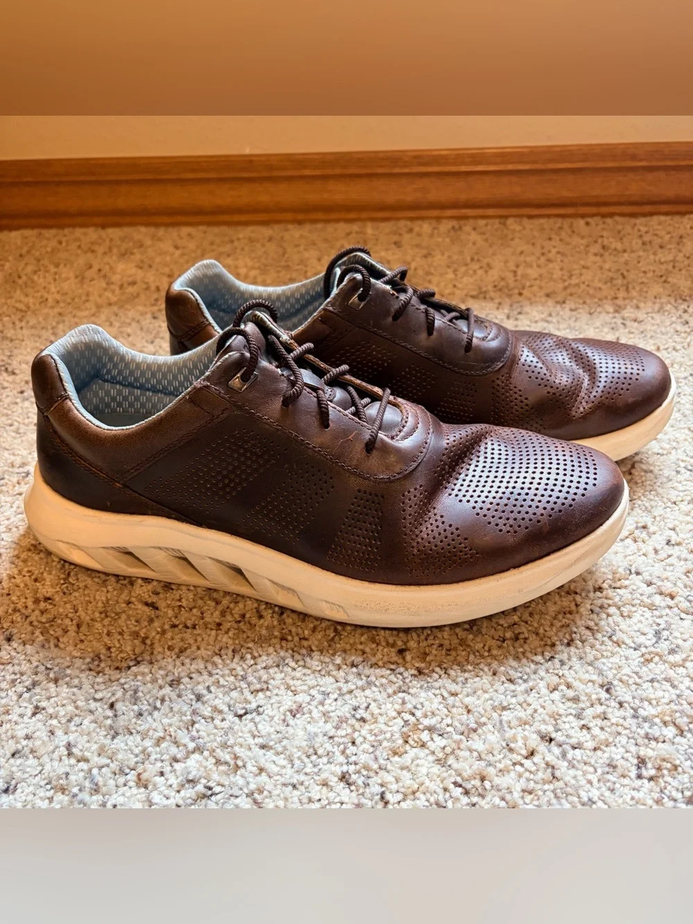 Johnston & Murphy Reactivate U-Throat in Cognac Brown Sz 10.5 Med - Picture 1 of 9